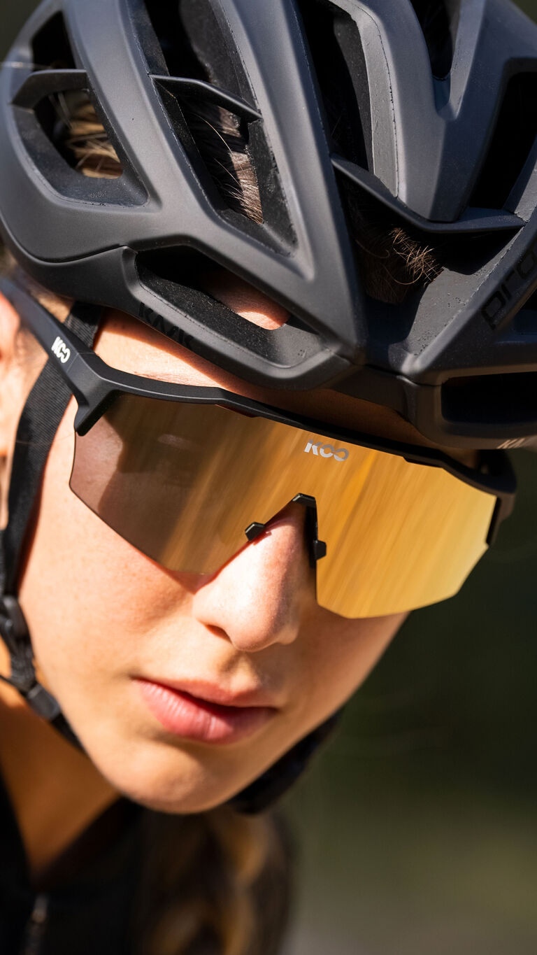 Gafas Koo Alibi Negro mate / Espejo dorado